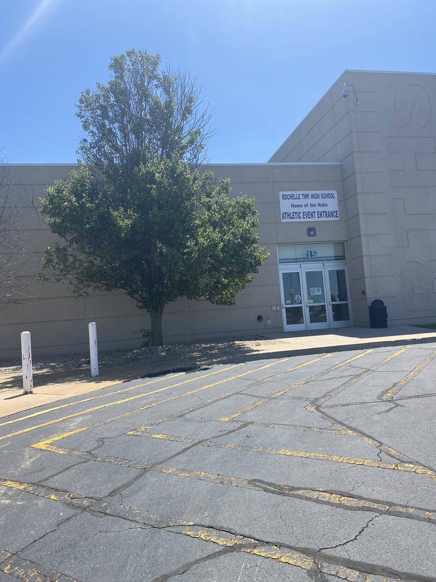 HubsLady's tweet photo. 🏀 Monday morning at 6:30am we will be kicking off our summer skills program! Please be early enough to get checked in! Please come in door 15! Remember that lifting is after from 8-9:30! 🏀 https://t.co/A1XO4MHdxX