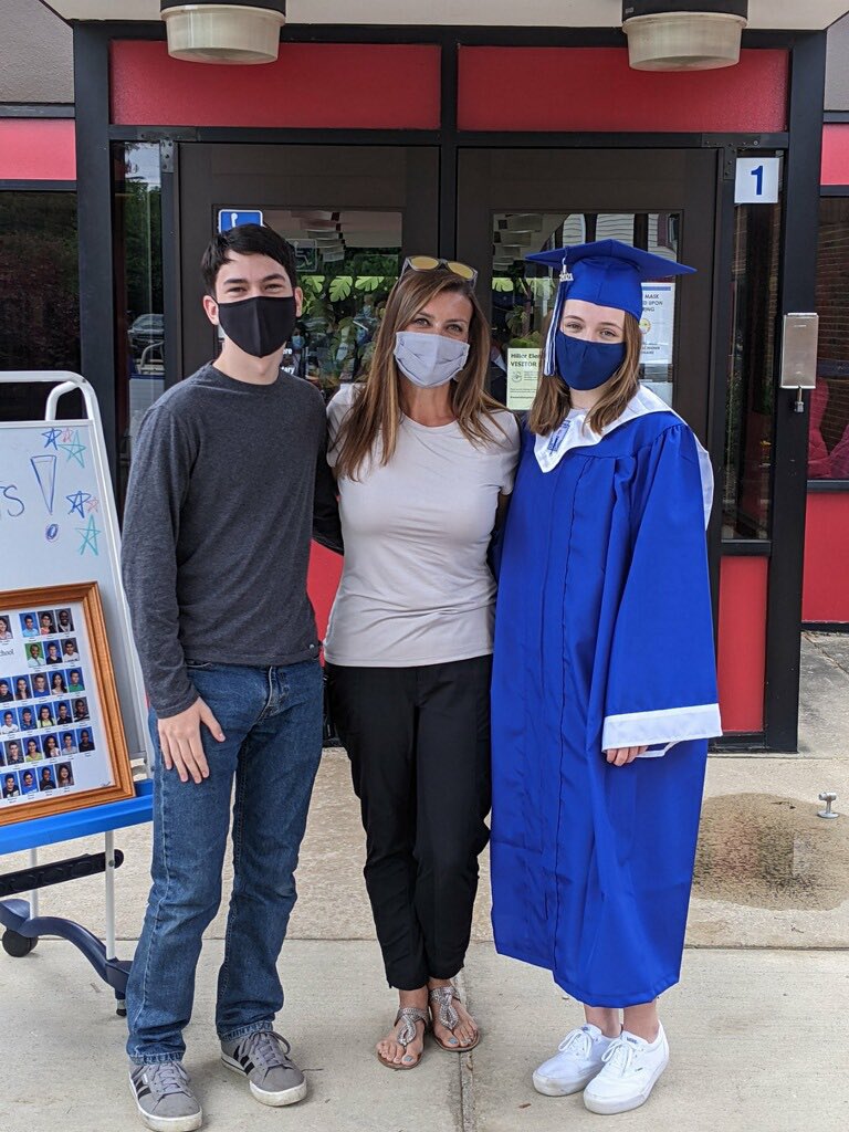 MrsStaskowski's tweet photo. ⭐️Congratulations to our former Hiller Wildcats who are graduating this year from high school. Wish you all nothing but the best. 🥰🎓💙2️⃣0️⃣2️⃣1️⃣⭐️ #hillerwildcats #wearelamphere https://t.co/ODQdCEgDM7