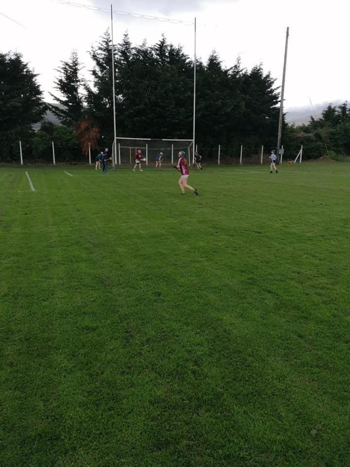 BallybaconG's tweet photo. Our u14 girls training hard again 2night. They play their first match on bank holiday Monday👌🏻 Isn’t it just great to see the return of games on the horizon again 🥳🥳 🟩🟨

#ReturnToPlay #BankHolidayMonday 
#Camogie #Club https://t.co/zD80zgh909