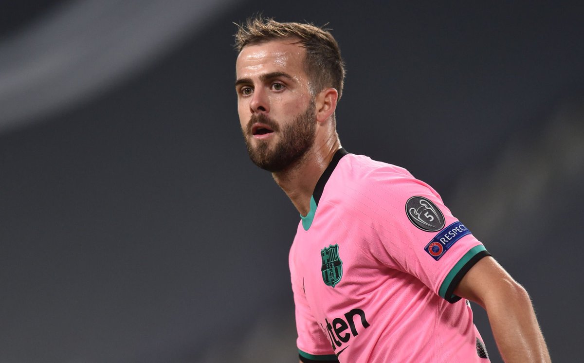 Barca_Buzz's tweet photo. 🔄 (PJANIĆ): Miralem Pjanić's agents were in Barcelona yesterday. Mateu Alemany explained that they would help them to find a new team.
#FCB #Transfers 🇧🇦

Via (🟢): @MigRico https://t.co/DFqooMJOQM