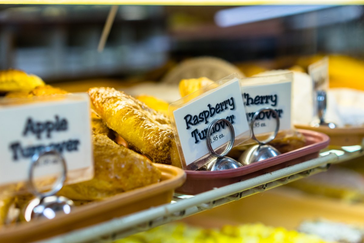 HeidelBakery's tweet photo. You're craving it, and we're making it. #EuropeanBakery #pretzels #srudels #bratwurstvd https://t.co/TyPjkwXH6L