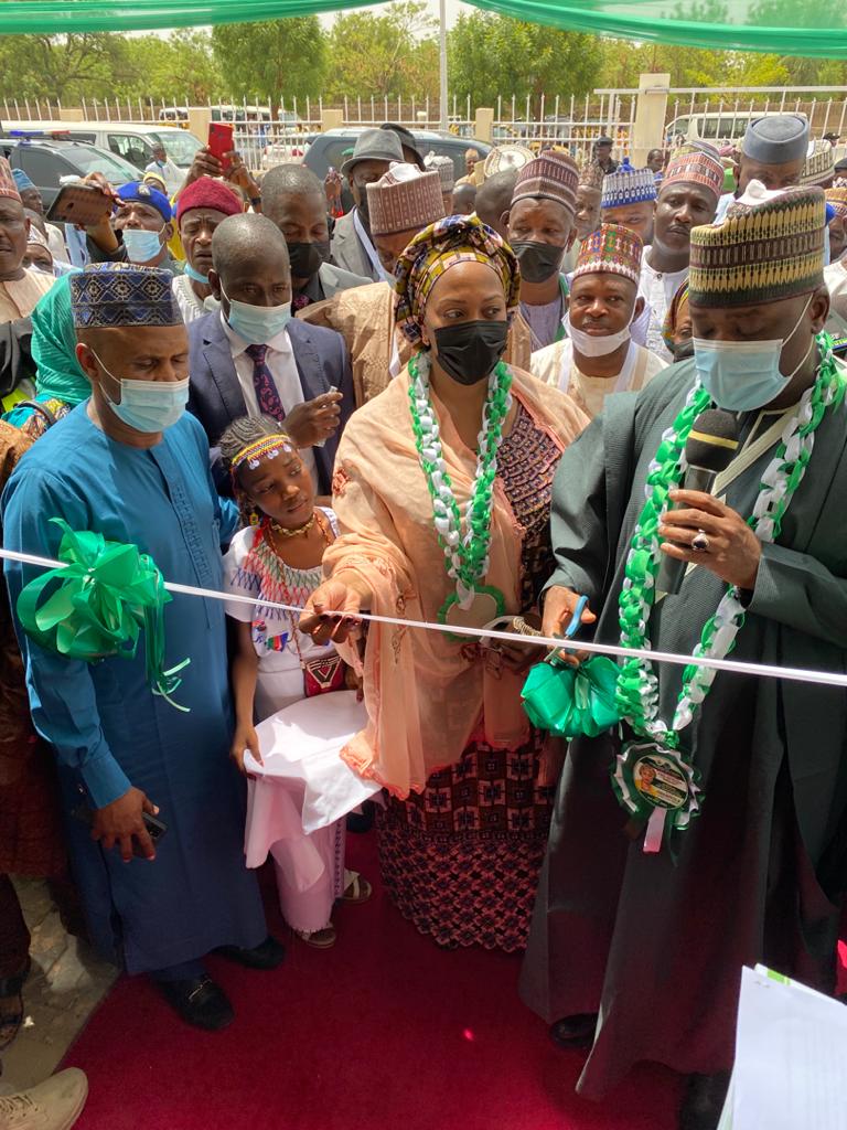 grs_movement's tweet photo. On an official visit to Kano on Thursday 3rd of June, 2021, the Minister of State for Transportation, @GRSaraki commissioned the Kano Outreach Learning Center at Dawakin Kudu for the Nigerian Institute of Transport Technology (NITT), Kano Branch.

https://t.co/YXf7vz9brr https://t.co/Yh7a8Qk1cm