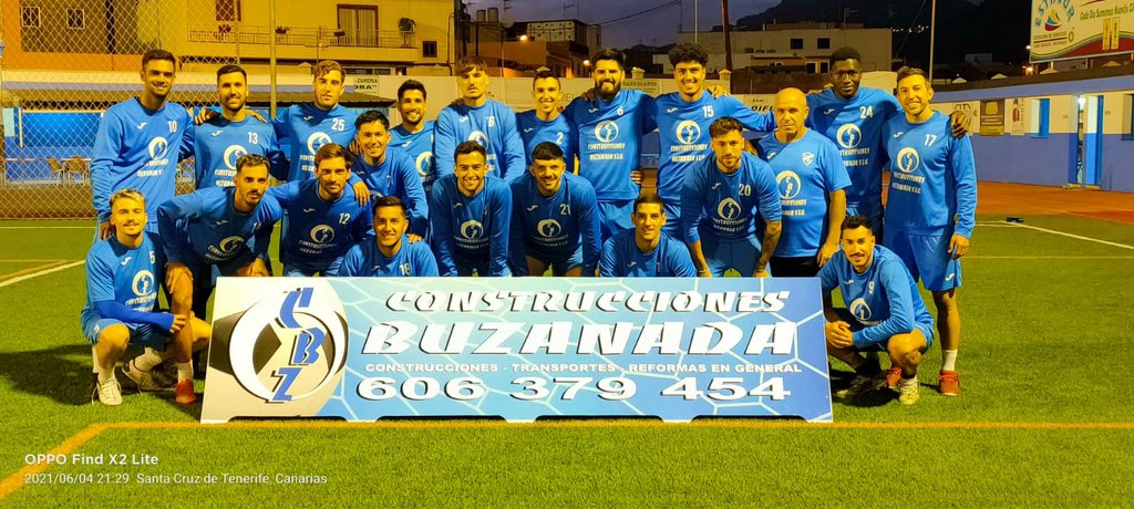 CDBuzanada's tweet photo. ¡ VAMOS BORUSIA ! 💙🤍 

Seguimos soñando y Construyendo momentos 🚧🏗⚒️ https://t.co/IJ3PgRsSUf