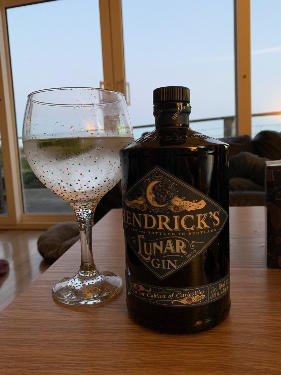albutterill's tweet image. Ooh a new gin - don’t mind if I do!  #itistheweekend @HendricksGin #lunargin it’s fab #happydays #gin