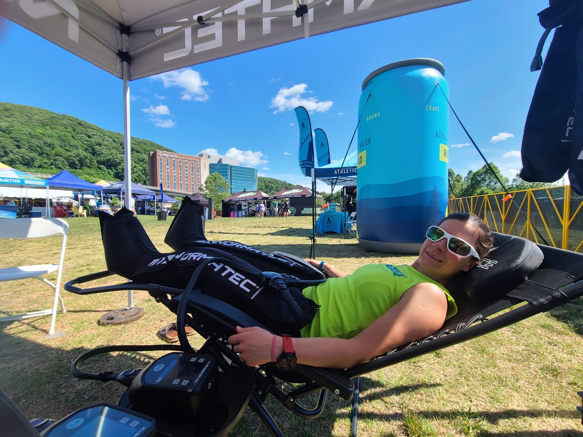 elevatingEBP's tweet photo. Drove the beautiful VA70.3 bike course today, checked in my bike and run gear, & stopped at the expo...return to racing has officially begun! Feel like it is my first 70.3- forgot soo much!
#firstraceback #halfironman #VA https://t.co/ig7TydMzBy