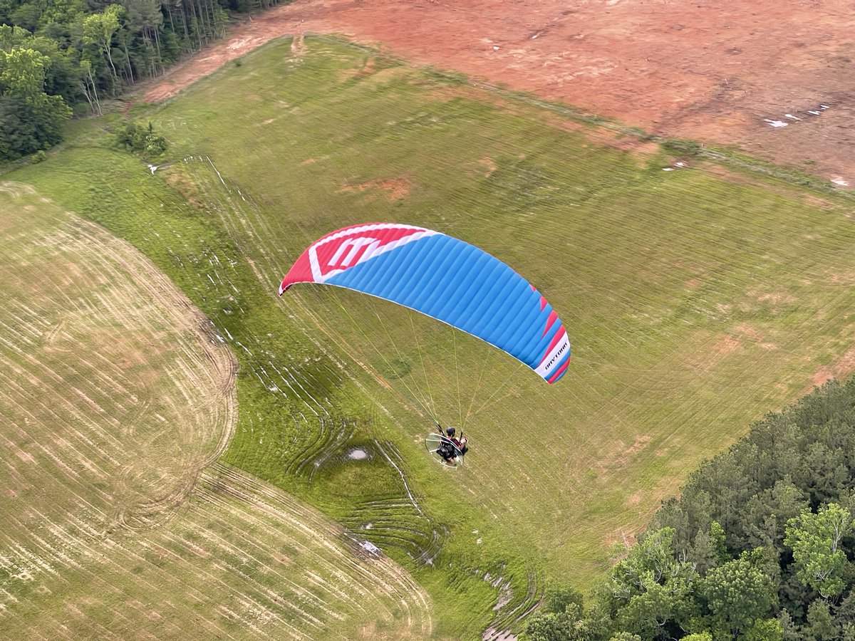 Askains00's tweet photo. Twitter needs more paramotor content. So here is my contribution #papteam #itvwings #louisiana https://t.co/jrMUihluf0