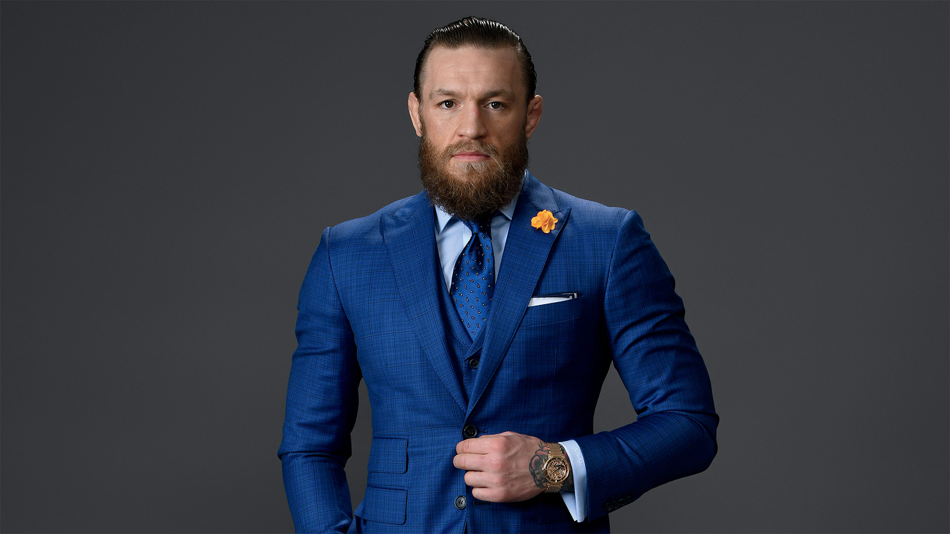 Mang suit như Connor McGregor quý ông lịch lãm bên ngoài sàn đấu SNKRVN #45 Mang suit như Connor McGregor quý ông lịch lãm bên ngoài sàn đấu SNKRVN
