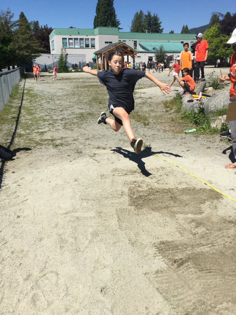 École PJ tweet media