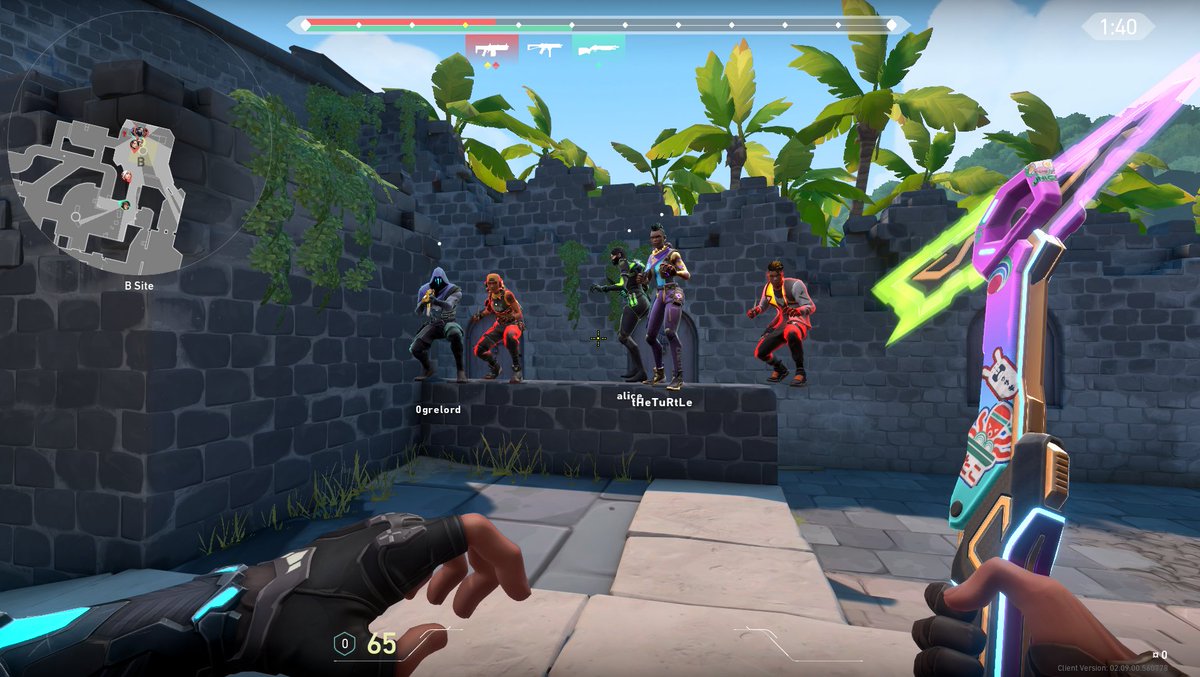 MissMelllow's tweet photo. The family photo! Our special moment with the enemy team, reply if you were there! We had the annoying kj btw 😳 #valorant @PlayVALORANT https://t.co/Y5vymMwfeH