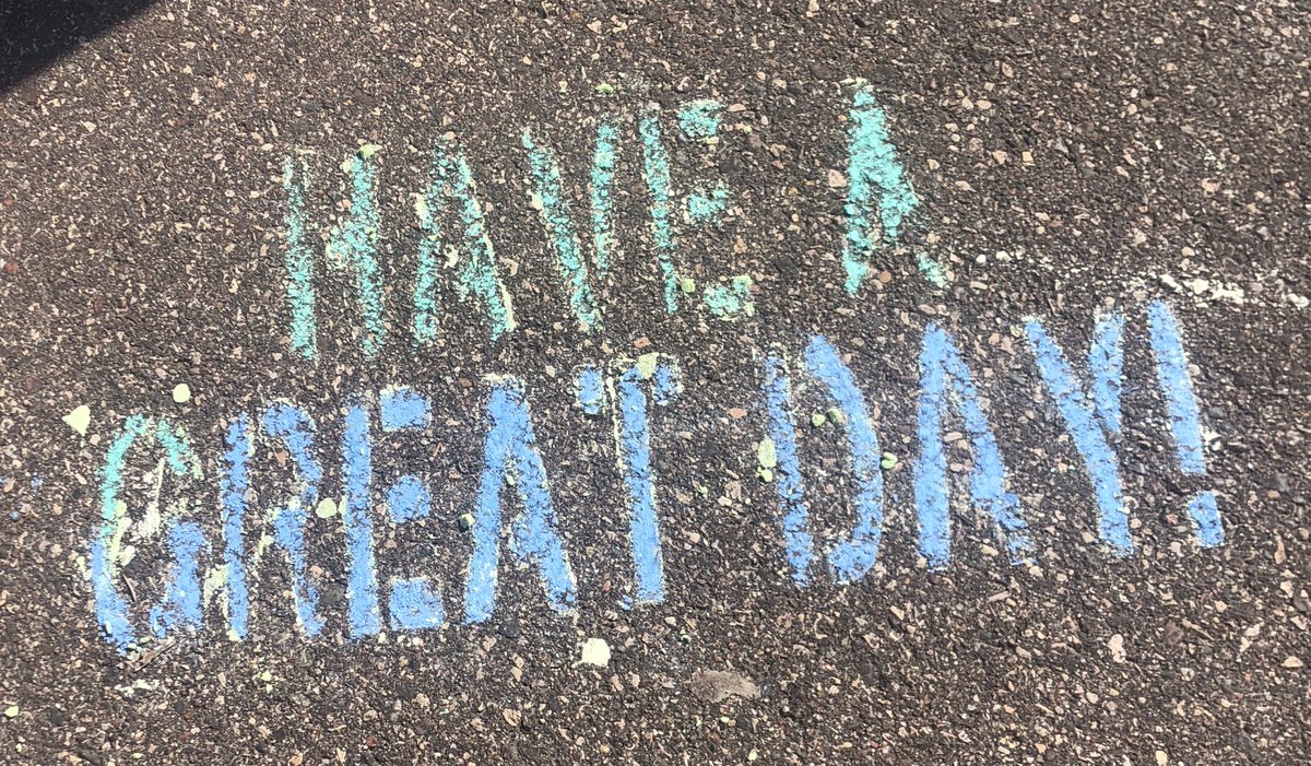 KLArtwithMsH's tweet photo. Today with 5th grade we did the Positive Chalk Challenge! Kids used stencils and spray chalk to spread positivity around the playground. https://t.co/W1uXhd1pZr