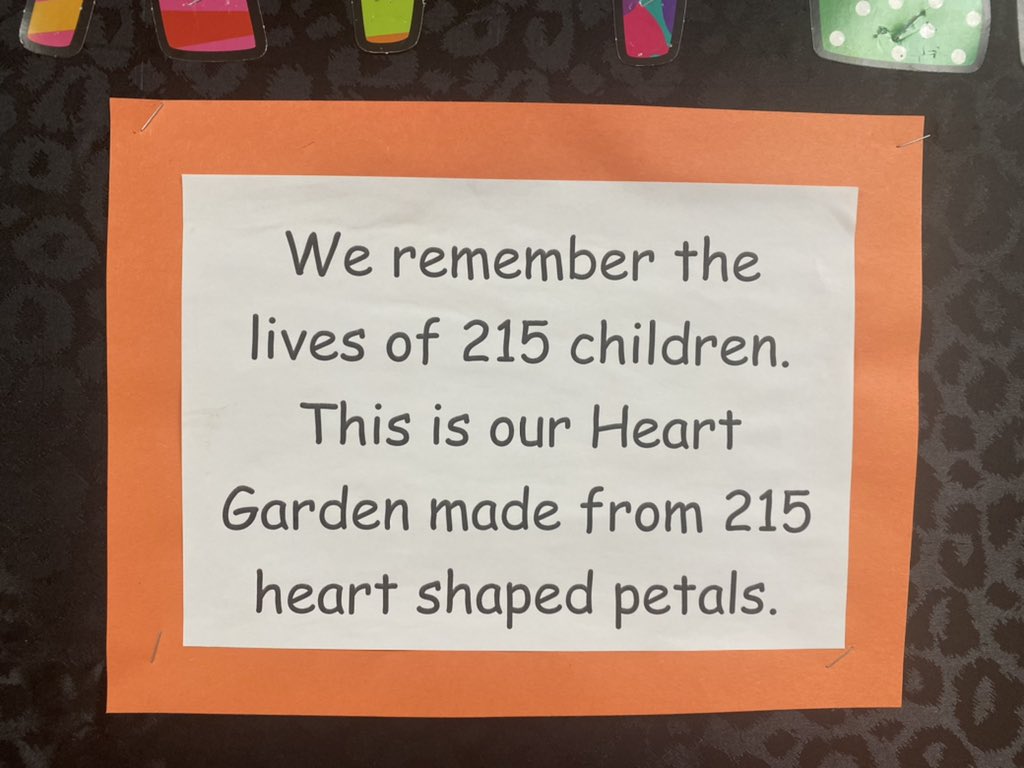 KatlinStrand's tweet photo. In the spirit of #TruthAndReconciliation we created this art project. This Heart Garden was made from 215 hearts in shades of orange to show our support to the indigenous community. Every child should feel safe and cared for @bigrockbadger @fsd38 #EveryChildMatters https://t.co/Xqs6CEUkde
