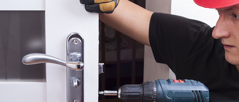 cslocksmithco's tweet image. Security is a major concern for any residential and commercial property. Let Coral Springs Locksmith help you install a security system and maintain of your locks. Call us today for security installation systems and locksmith services at 954-715-2223
#locksmithservice #locksmi...