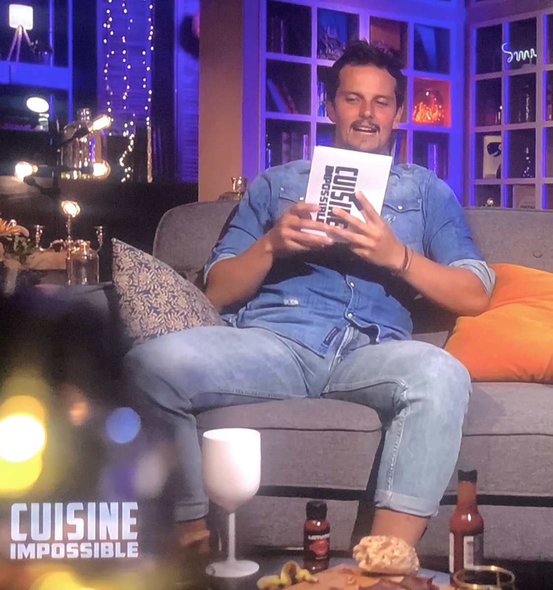 LesBgDuPaf's tweet photo. #CuisineImpossible J’ai très très envie de découvrir la grosse b……oite de Juan. Que va-t-il cuisiner ?! 👨🏻🍳🔥 #LesBgDuPaf #BgAlerte 📺🚨 https://t.co/qh10MGcYWP