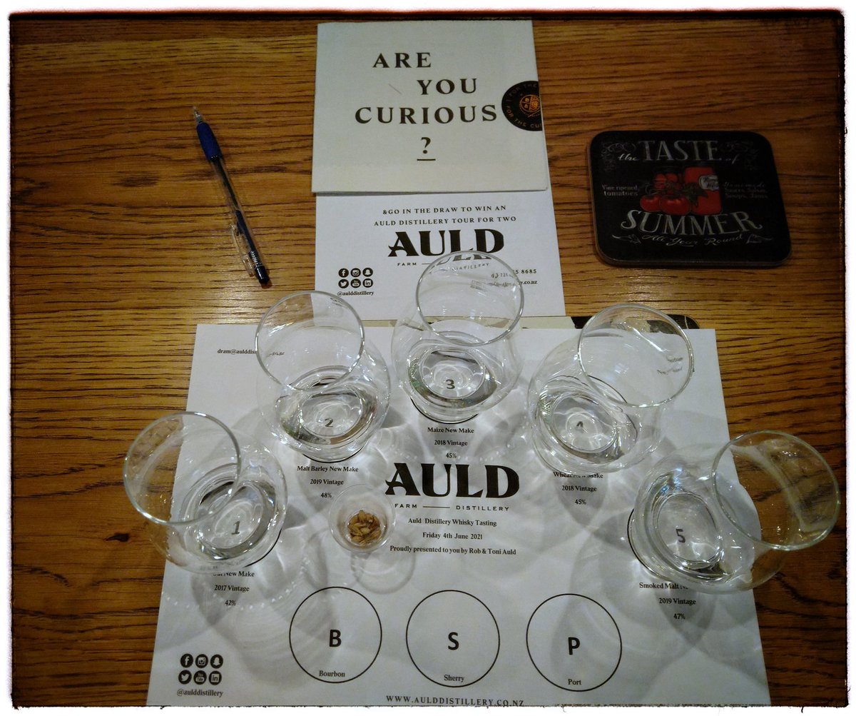 raphoto900's tweet photo. An interesting and very educational tasting with Rob from #auldwhisky, one of the new bred of whisky distilleries where everything is done on the one site, "Seed to Sip". This is one whisky that is going on places and worth watching. https://t.co/UCTHFUNRpr