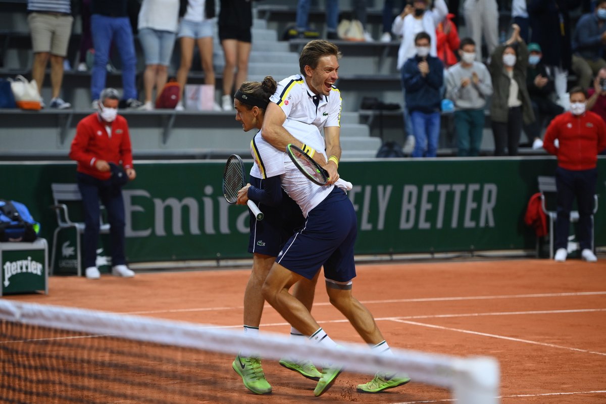rolandgarros's tweet photo. Saturday mood 🙌

#RolandGarros https://t.co/OtExmNkOWJ
