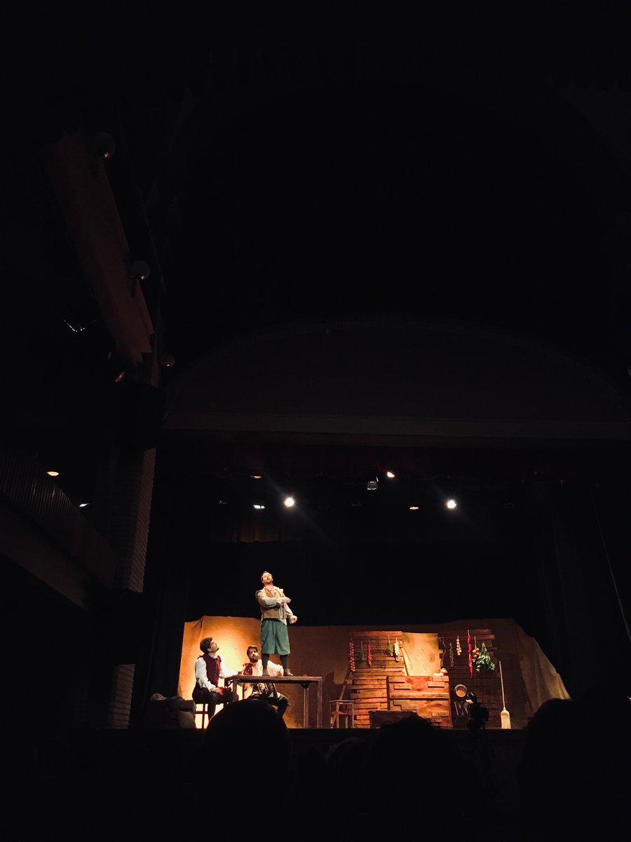 emecedp_'s tweet photo. Gracias por demostrarnos, una vez más, que el teatro es un arma cargada de futuro!!! 🤍@ArcadioChillon @asiersoriaperez @CristianTorreci  @AytodeCazorla https://t.co/7RQblYOpSZ