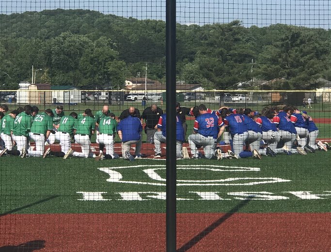 cchssports's tweet photo. Please keep the McGinley family in your thoughts and prayers. https://t.co/cWiHLYRpSQ