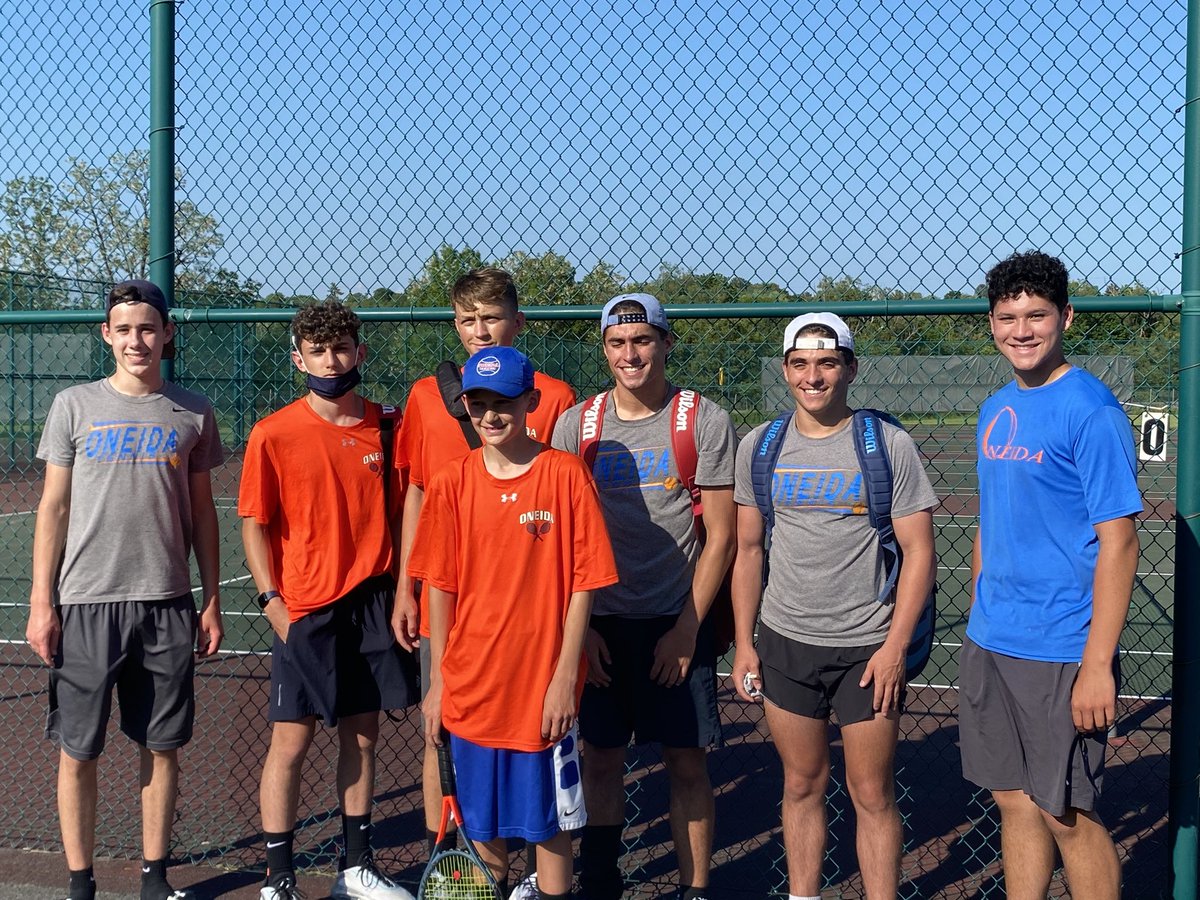 SportsOneida's tweet image. Congratulations to the boys tennis tennis who just finished an undefeated season and captured another TVL championship!  #oneidastrong