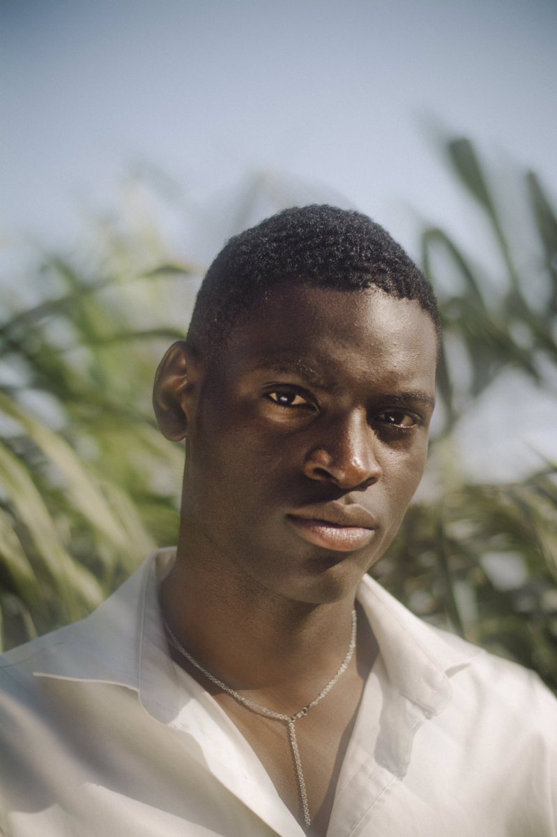 fikayo_j's tweet photo. “SOLACE”

He who creates chaos, also has the ability to create peace. It’s all in the Hands of Man.
👑@Blvck_joseph 
Photographed by Me https://t.co/PWTuh0Q3Sg