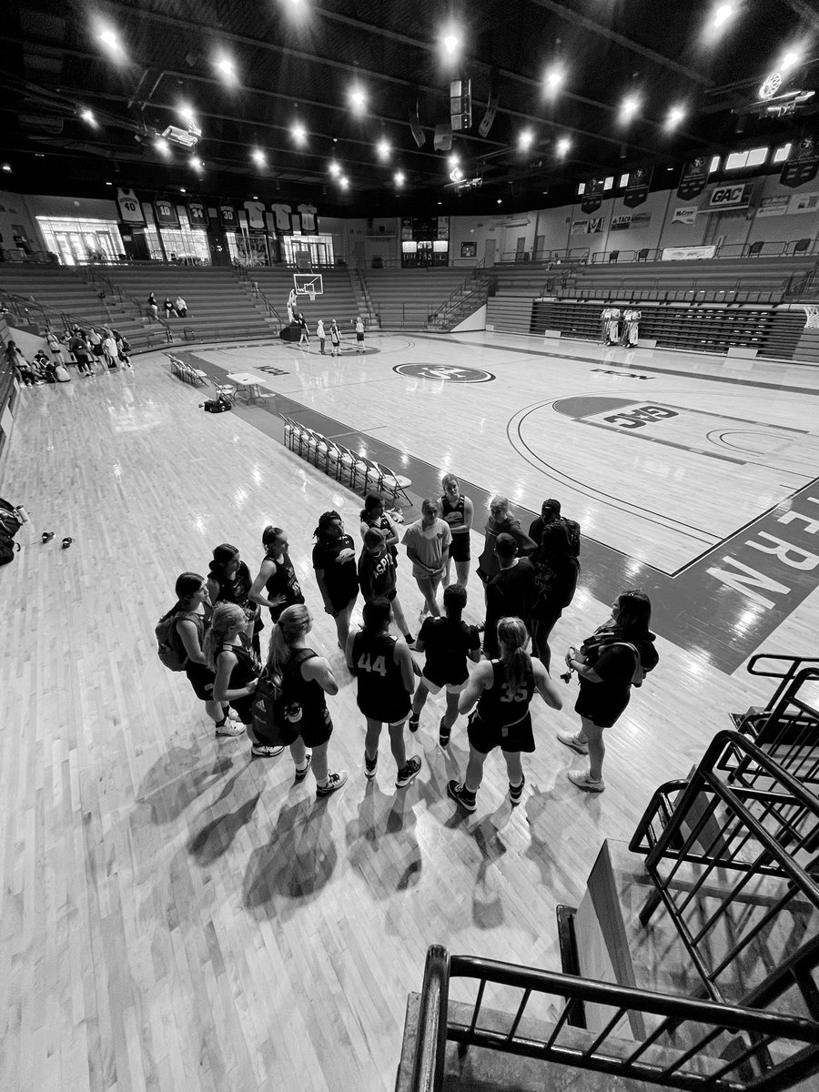 RoyseCityGBB's tweet photo. @SavageStormWBB team camp ✅ RCBL and RCGD competed hard this week against some really good competition. Proud of their efforts! 

#BuiltInTheSummer🪓 https://t.co/Rvs0zAQOR5