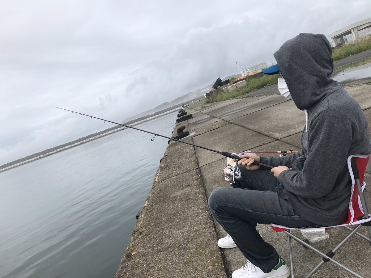 ゆうじん 応援してます 那珂湊漁港近海 堤防釣りを朝4時からやるもボウズ 何も釣れない 周りも全くヒット無し 雨の影響か 那珂湊 茨城県 釣り サビキ ボウズ ゆうじん 応援してます 那珂湊漁港近海 堤防釣りを朝4時からやるもボウズ 何も釣れない 周りも全くヒット無し 雨の影響か 那珂湊 茨城県 釣り サビキ ボウズ