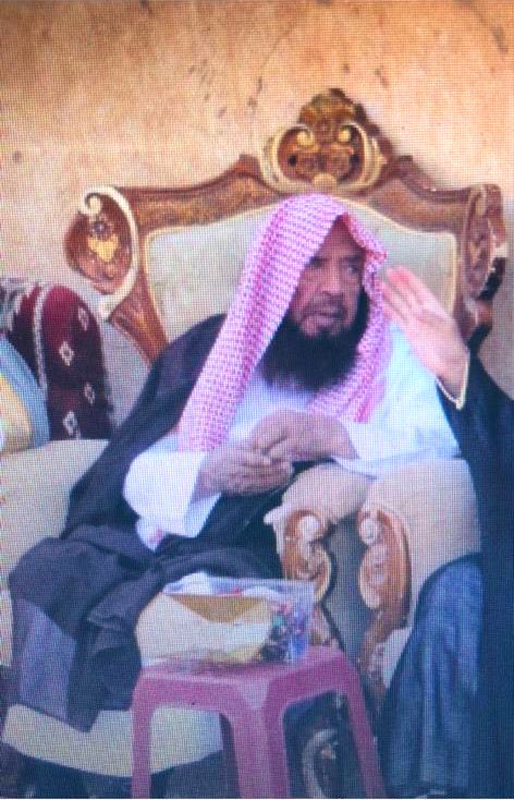 رحمك الله وغفر لك .. 
هكذا الفراق وهذا حالنا مصيرٌ حتْمي علينا جميعا..
لقد رحل شيخنا الفاضل / 
عبدالله بن إبراهيم العويشز  القاضي السابق لمحكمة رفحاء  تاركاً خلفه الذكر الطيب والسيرة الحسنة .. 
فإنا لله وإنا إليه راجعون
سائلين الله أن يرحمه ويغفر له ويسكنه فسيح جناته ..