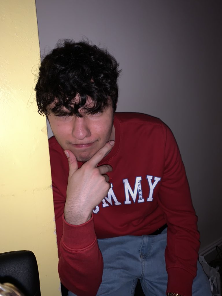 HadBadEU's tweet photo. Had horrendous. @JellyyyJayy stop it https://t.co/mH2v3vmTrA