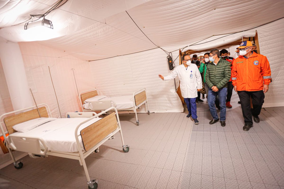 RamiroBarraganA's tweet photo. En Duitama acompañamos la puesta en operación del hospital de campaña de la @DefensaCivilCo, para el que destinamos $120 millones y que permitirá ampliar capacidad de respuesta del @HospitalDuitama para atender a pacientes en el marco de la emergencia por covid-19. https://t.co/9Yg3b9Iz6e