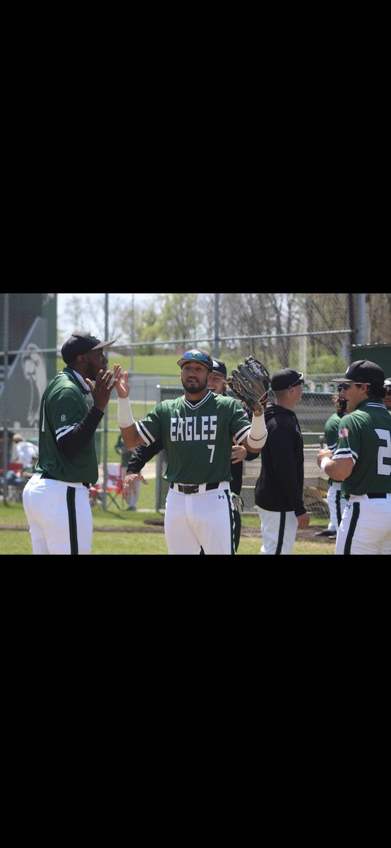 Coach Davis tweet media