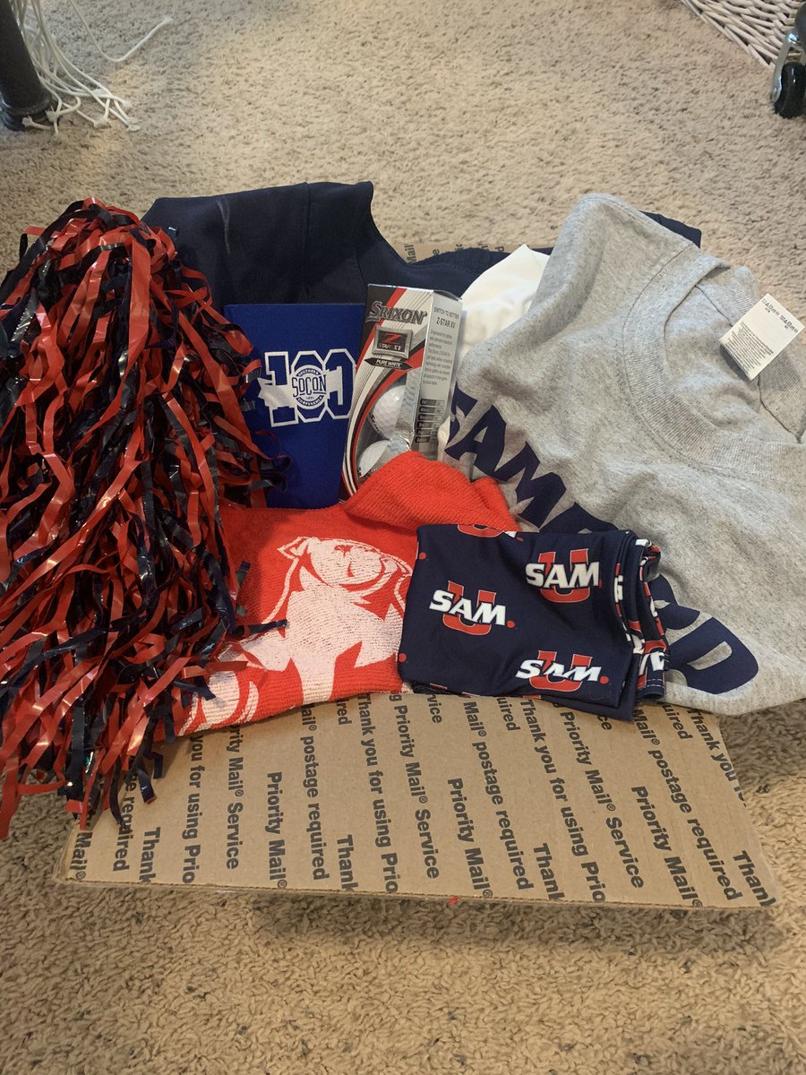 WhitJillian's tweet photo. THANK YOU @SamfordSports I’m always proud to be a Bulldog!! BOW WOW!! https://t.co/NIvZZVpiTm
