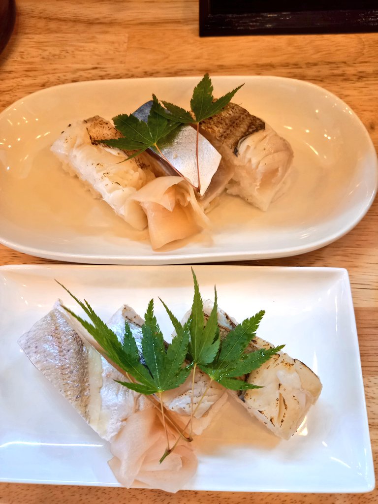 カニーニ 和dining清乃本店さん 角長醤油 匠 四重奏sp 本日の棒寿司 2 本日より自粛していた土曜日営業を再開です 匠は良い意味で全体的に攻撃的な印象でメチャうまい 棒寿司のトビウオも珍しい初めて食べた 食べてる時気付かず今この写真見て