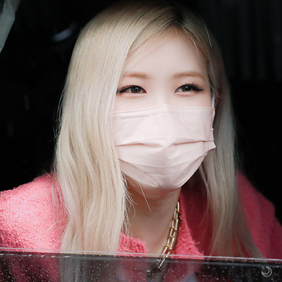 blackblinkedits's tweet photo. ROSE PARK CHAEYOUNG ROSÉ
⭐ Rosé Pack / layout / icon a thread - abro hilo
⭐(c) to the owner
⭐Like if use/save <3 (PARA VER LAS IMAGENES ABRE EL HILO) #Parkchaeyoung #rose #blackpink #Rose2ndwin #ROSÉ #ROSEONTHEGROUND #Roseanne #Rose1stWin #rosesolo https://t.co/XqkhWqqDYZ