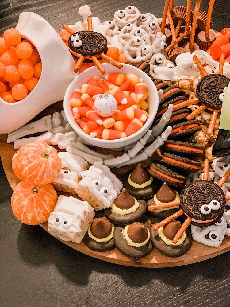 faerykaori's tweet photo. ¿Pueden creer que finalmente se ha llegado el #STAR52NDCB? y como gran fan de ellos, me he unido a la #STAR5PARTY, aprovechando a llorarles mientras como dulces por su #1STYEARWSTAR5. Les deseo muchísimo tiempo juntos, bebés, cuentan con mis lágrimas siempre. ♡😩 https://t.co/2uw8OAjooB