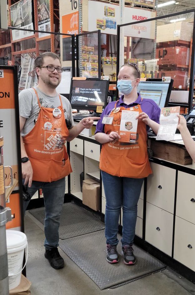 hd123415's tweet photo. Great job getting your Bronze award and another Homer today CJ! https://t.co/gDJZUP59PG