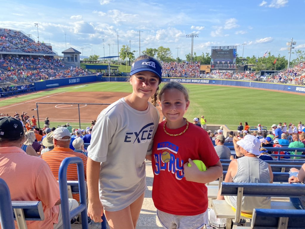 danhopper13's tweet photo. #WCWS https://t.co/OJ9grfAzfw