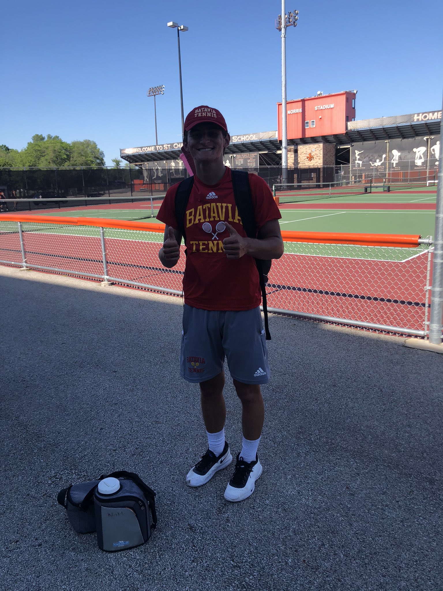 scherp zwak trompet Batavia Tennis on Twitter: "IHSA Geneva Sectional State Qualifying round  WINKLE WINS a 2 hour 45 minute marathon over Oswego 4-6,6-3,6-3! Kohl  Winkle is going to state! https://t.co/bWd7ngJ3eP" / Twitter