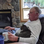 あれ？反対していた人間が一番猫と近くないか？