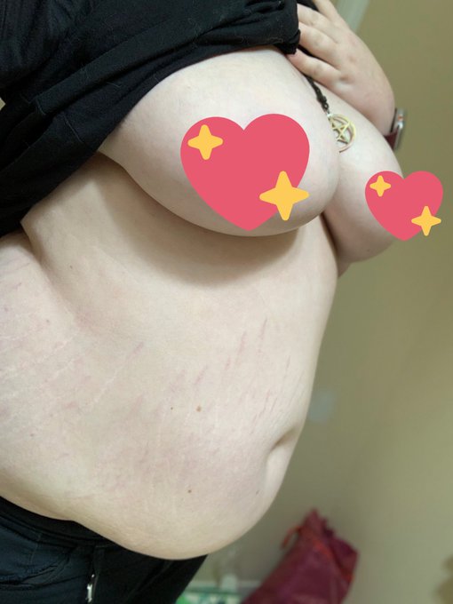 All are hate my belly or else 🔪  Uncensored version and more on my #onlyfans for 6.66 a month 💕  #AdultWork<a href="/tag/bbw"class="tags"><span>#bbw</span></a><a href="/tag/adultwork"class="tags"><span>#adultwork</span></a><a href="/tag/onlyfans"class="tags"><span>#onlyfans</span></a><a href="/tag/bigtiddies"class="tags"><span>#bigtiddies</span></a>