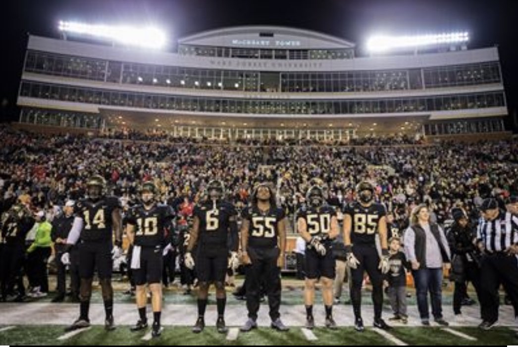c_whit115's tweet image. Blessed to receive an offer Wake Forest University @CoachKHiggins @CoachClawson @BuchholzFB @CMAnderson247 @WakeFB