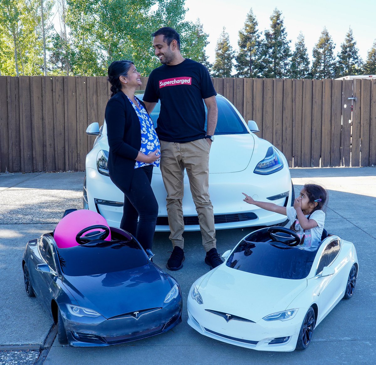 Tesla Raj tweet media