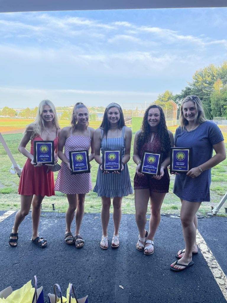 Cheverus_Stags's tweet photo. Congratulations to our softball award winners! 🥎

Sage Soucy- Coaches Award
Mari-beth Leavitt- Most Improved 
Mackenzie Turner- Offensive player of the year
Kadynne Smith- Defensive player of the year 
Madisyn Durgin- Stag Award

Good luck in playoffs tomorrow!! #GOSTAGS https://t.co/XV4E3mHeOV