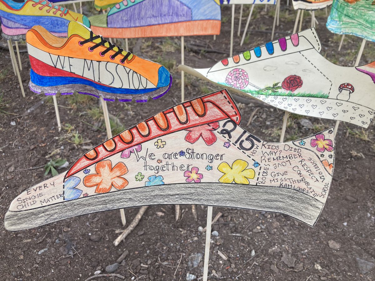 danielleramen's tweet photo. Following the tragedy in Kamloops, my class decided to create a shoe memorial inspired by Haida artist Tamara Bell. “We created this to honour the victims and survivors of residential schools and to remind people this can never happen again” #EveryChildMatters 🧡 https://t.co/G650PiLnqD