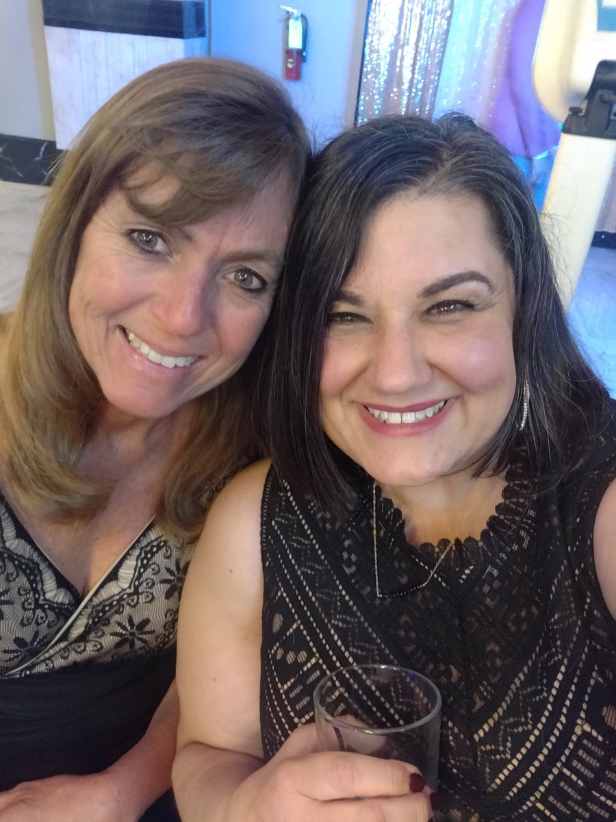 enraged2engaged's tweet photo. Having the absolute BEST time at Fashion Honors Autism tonight with some of my favorite people. I'm so excited to see Ally, I can hardly stand it! https://t.co/Zlk44GSzbq