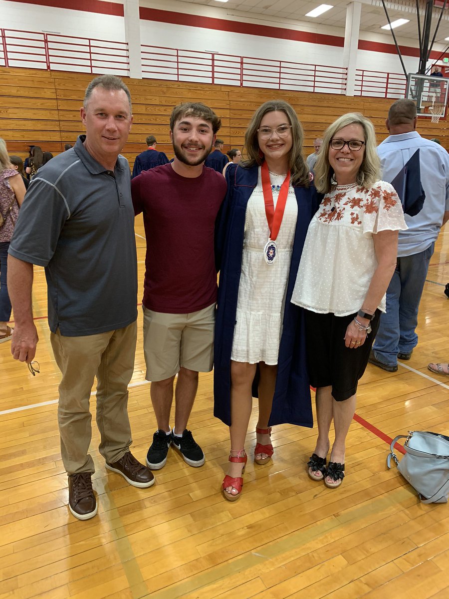 Congrats to Olivia. Very proud dad. Love you Liv.