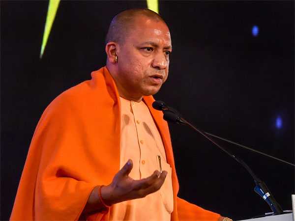 Anandraioffical's tweet photo. जन्मदिन की हार्दिक शुभकामनाएं @myogiadityanath  @narendramodi  @AmitShah https://t.co/rJgTuUl38s
