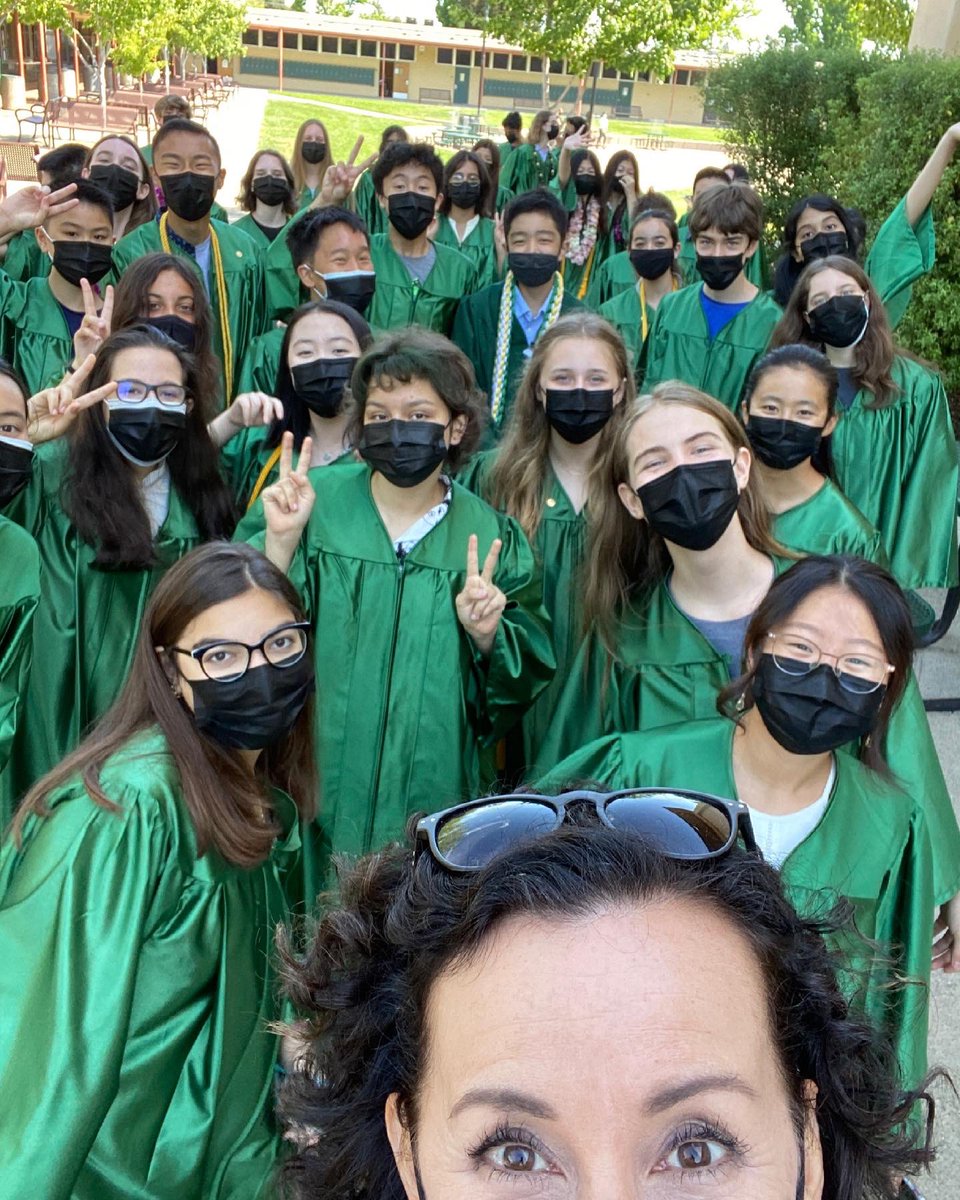 kajobrien's tweet image. Great end to a crazy year! @usdlearns #teamums