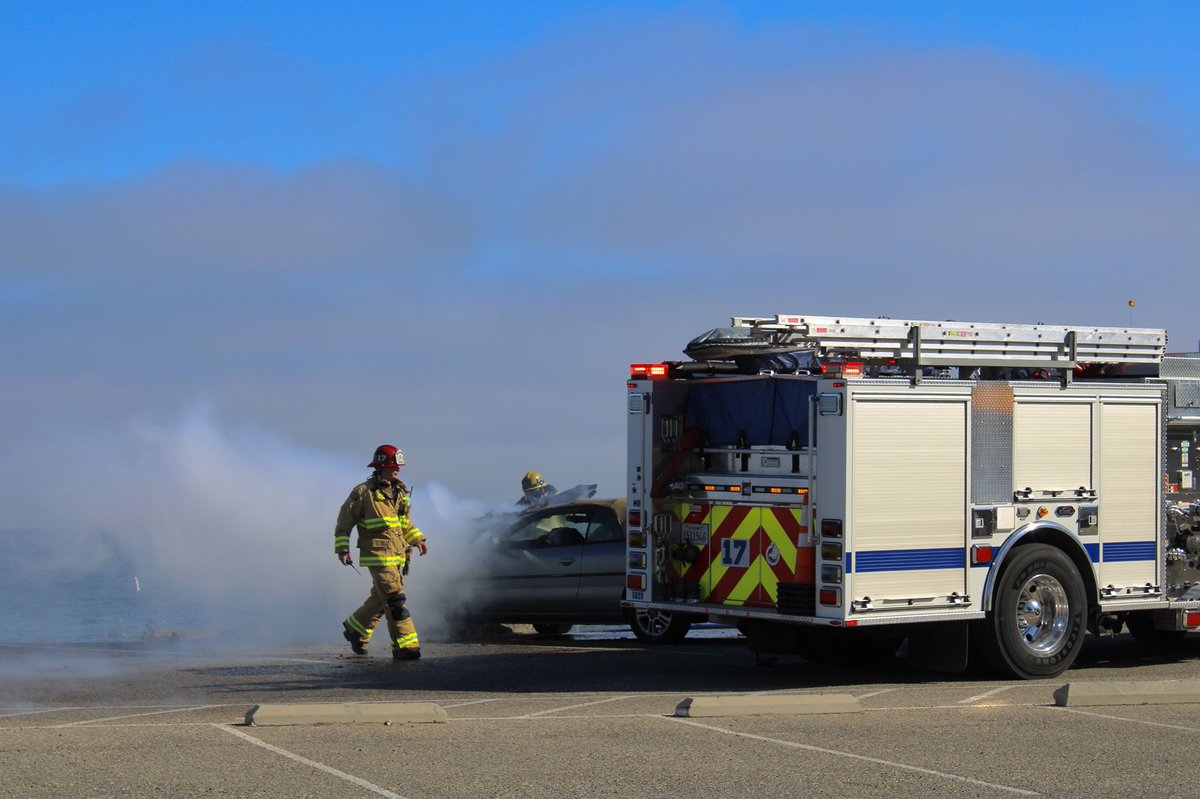 760Info's tweet photo. Vehicle Fire - Goleta Beach (Sandspit Rd) - #SBCFire responded to a single Veh Fire @ Goleta Beach. All occupants were out of the vehicle. Veh Fire was put out quickly by firefighters. No impact to traffic. C/T 1712hrs @CHP_SantaBarb https://t.co/pvlwe7I7Zk