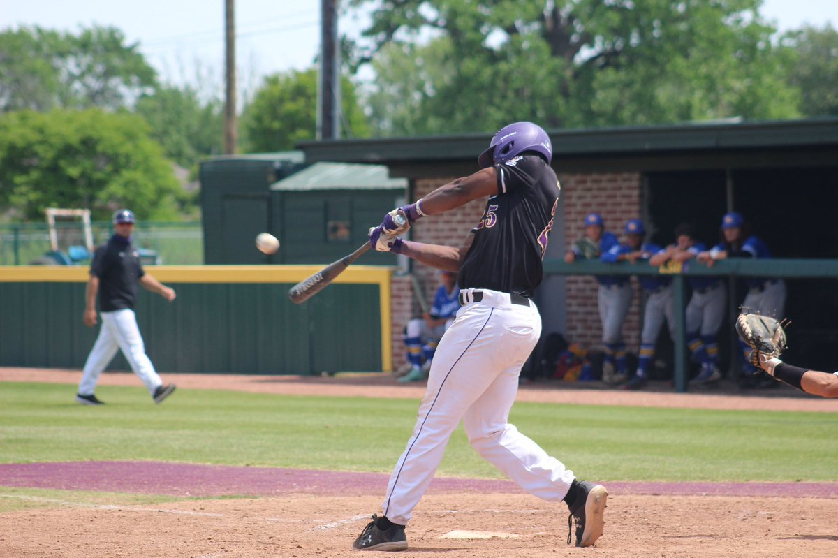 ms15morgan's tweet photo. Thank you LSUS.. All the long weekends, countless hours of practice, and crazy moments will never be forgotten.. Baseball taught me a lot of things and for it to end like this is nothing but a blessing! I appreciate everyone that played a part in my baseball career. 25 OUT✌🏽 https://t.co/e4t3NAbwel