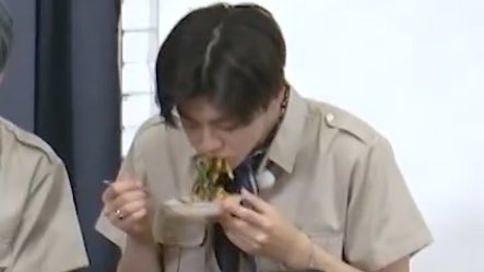 jenjaemsung's tweet photo. it’s jaemin nom nom time https://t.co/lAfnM8rzJ9