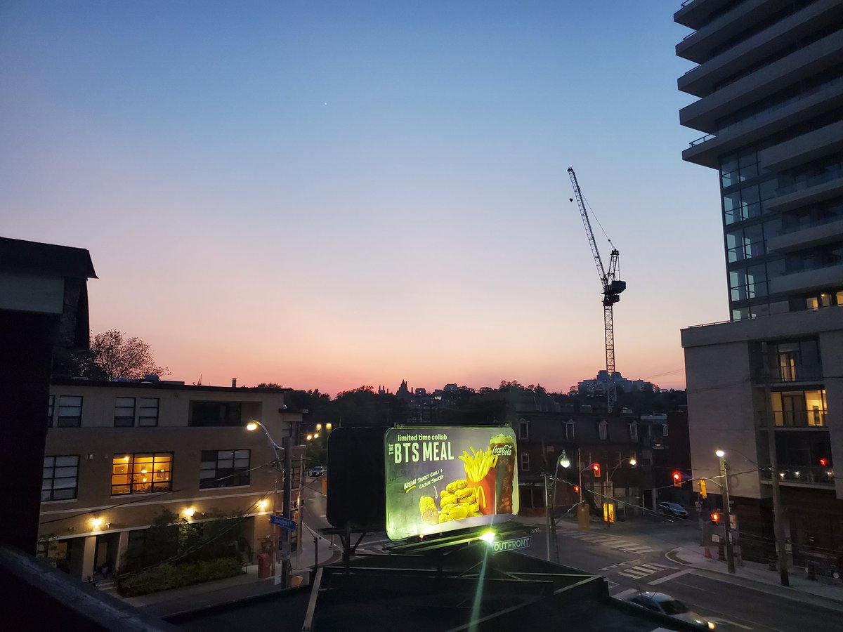 ConantTom's tweet photo. @McDonaldsCa I've got your phase 2 BTS photo ready to go, sunset and all https://t.co/oSQWljr1V7